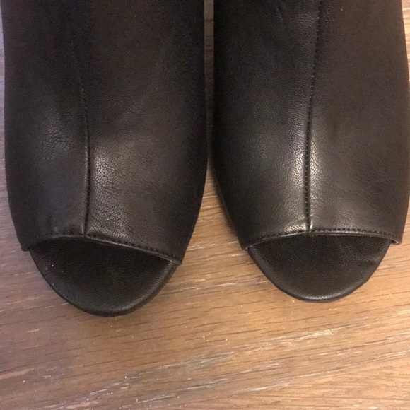 Breckelle’s Booties - Picture 5 of 8